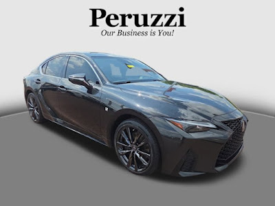 2021 Lexus IS