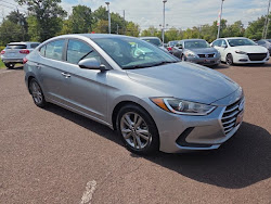 2017 Hyundai Elantra SE FWD