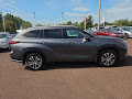 2022 Toyota Highlander XLE AWD