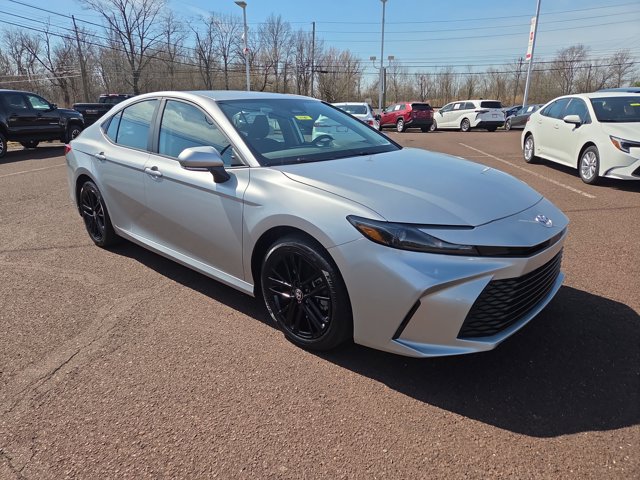 2025 Toyota Camry LE FWD