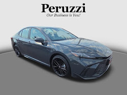 2025 Toyota Camry SE FWD