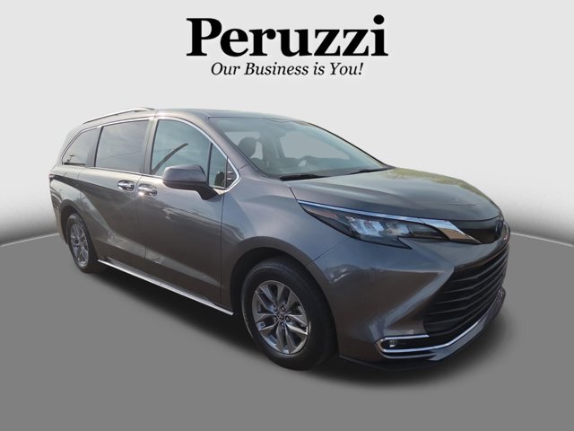 2024 Toyota Sienna XLE FWD