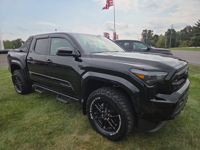2025 Toyota Tacoma 4WD SR5 4WD