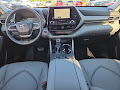 2023 Toyota Highlander Hybrid XLE AWD