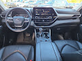 2023 Toyota Highlander XLE FWD